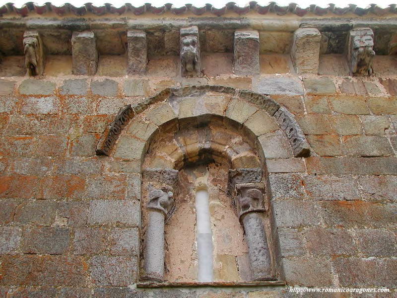 VENTANAL EN MURO NORTE